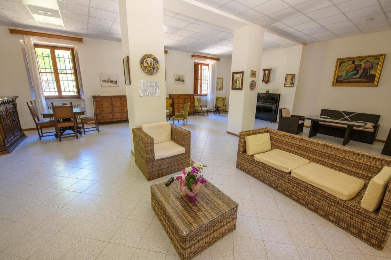 Hotel Casa Perferie “Pastor Angelicus” à Verna Extérieur photo